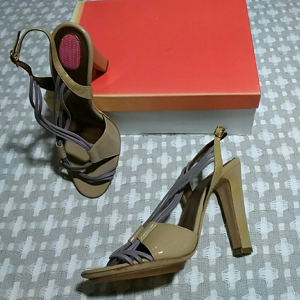 New Banfi Zambrelli Heels sz 10